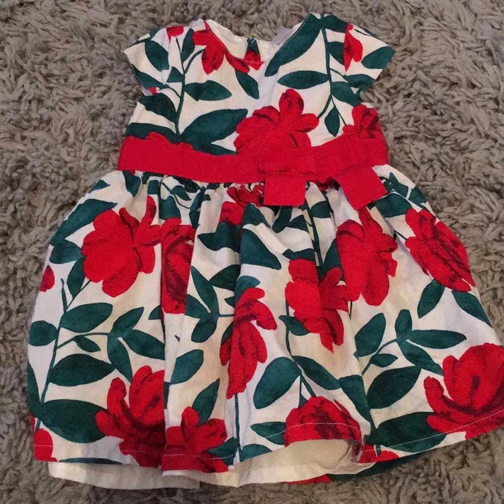 CARTERS dress 12 Month Excellent Condition. ❤️